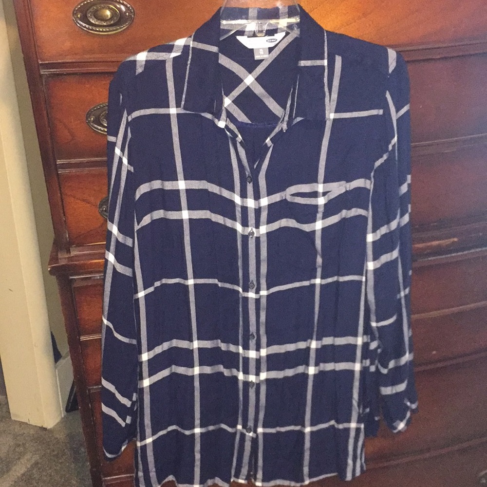 Old Navy xlrg shirt